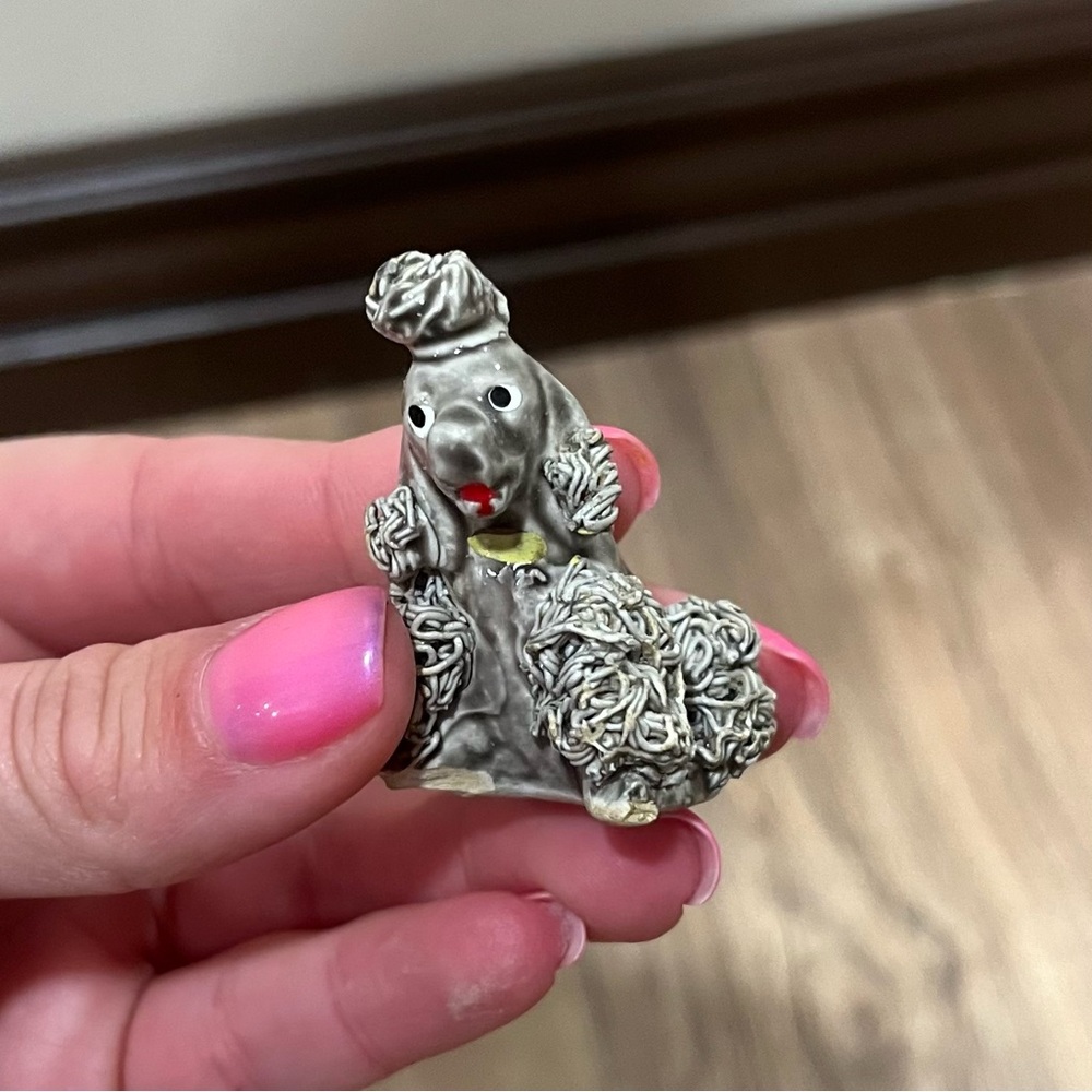Poodle figurine